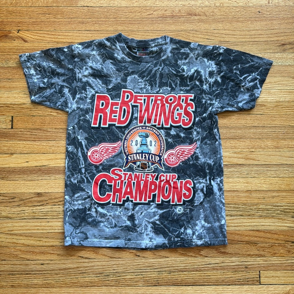 Vintage Detroit Red Wings T-Shirt / Medium / NHL / 2002 Stanley Cup Champions
